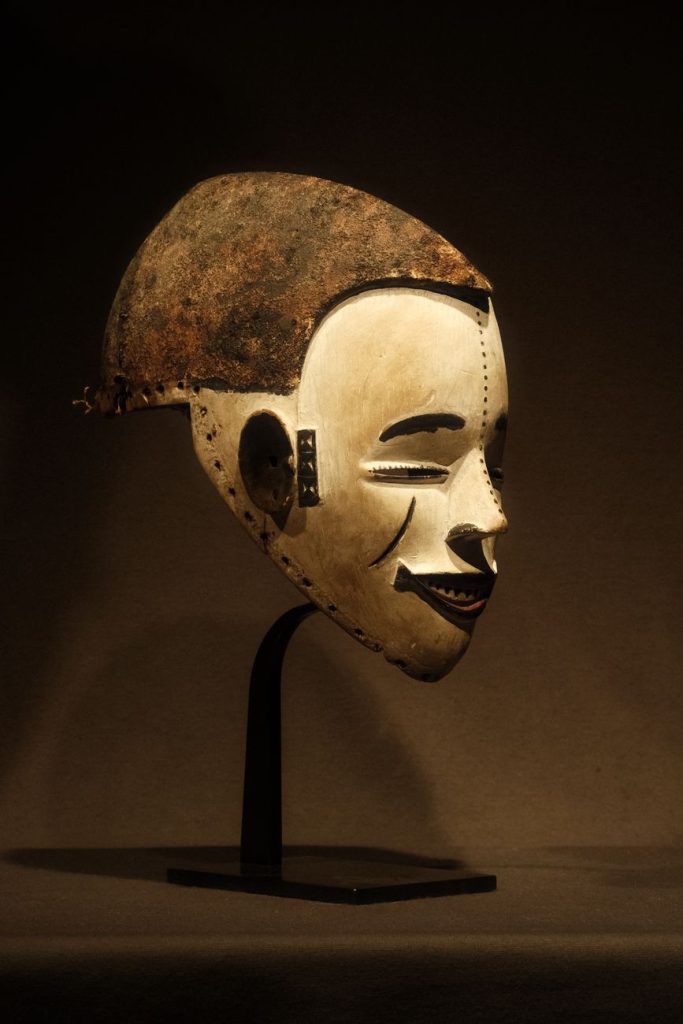 Fxe48061 african art igbo mask