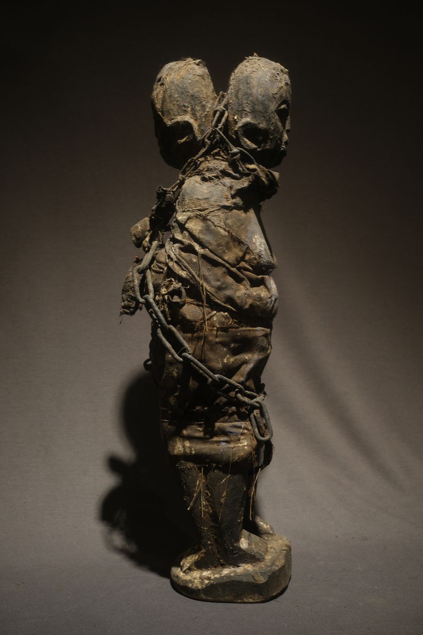 FXE48421Fon Boccio african art