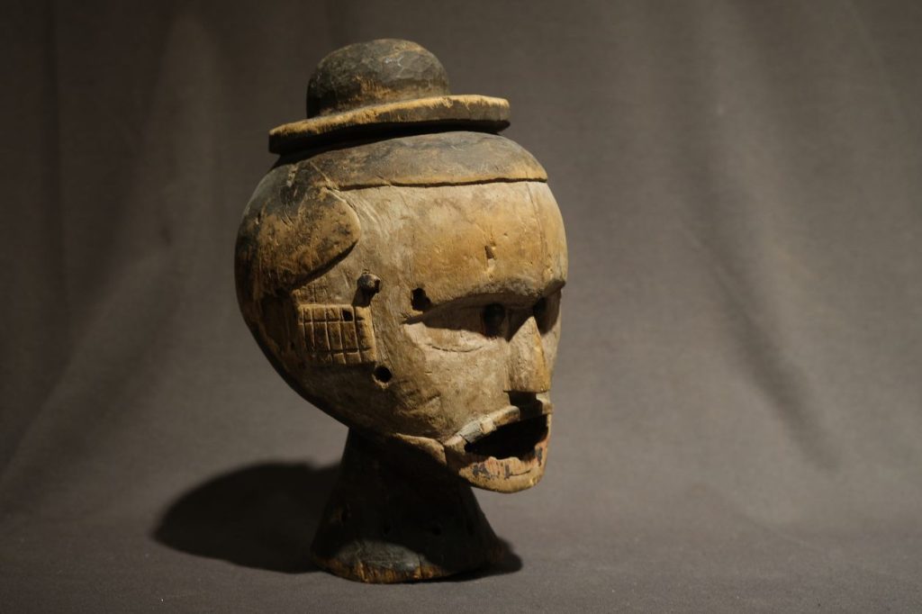 Ekoi head African Art
