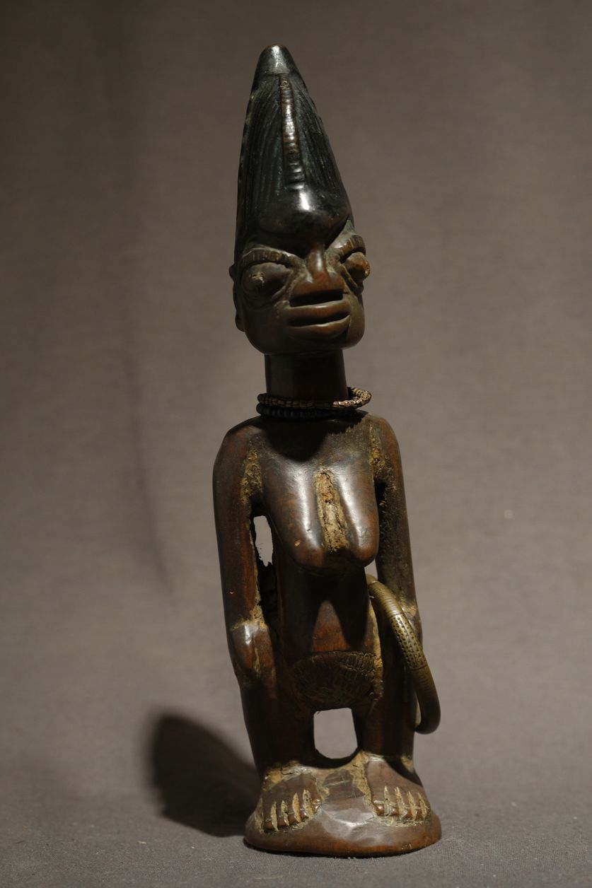 FXE48835African Art