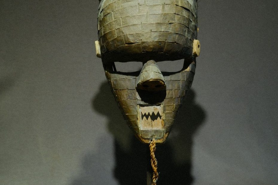 Salampasu mask