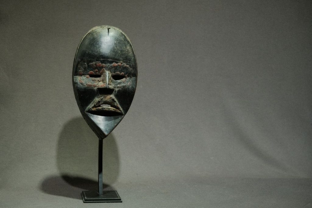 FXE41691African Art W
