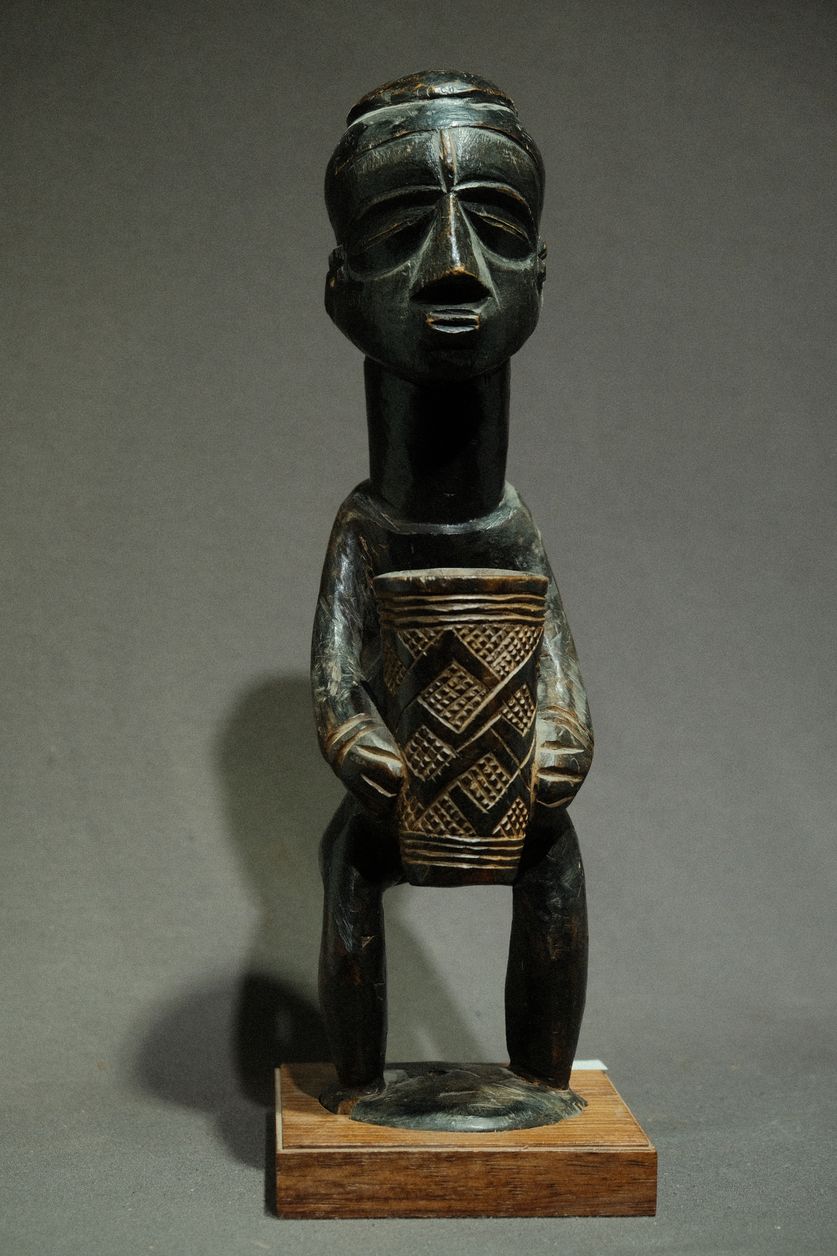 Antique African Art Kuba Cup Bearer – Ex. Eugène Reuse Collection