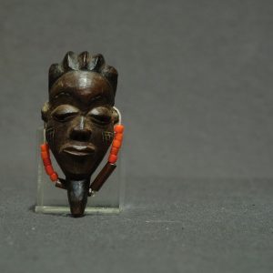 Pende ikhokho amulet African Art