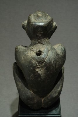 Bamileke carved wooden monkey figure from Cameroon