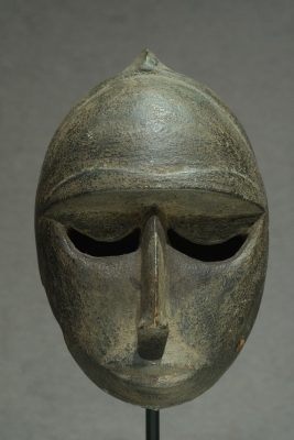 Small Eket wooden mask from Nigeria